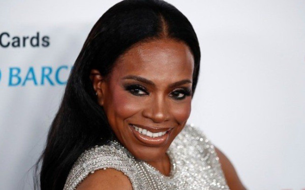 Η Σέριλ Λι Ραλφ λέει ότι έπεσε θύμα σεξουαλική παρενόχλησης