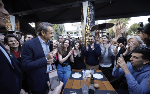 Κ. Μητσοτάκης: Ό,τι και να λέει ο κ. Τσίπρας, φαντάζεστε την «τερατογένεση» Τσίπρα-Ανδρουλάκη-Βαρουφάκη; (φωτ.) Κ. Μητσοτάκης: Ό,τι και να λέει ο κ. Τσίπρας, φαντάζεστε την «τερατογένεση» Τσίπρα-Ανδρουλάκη-Βαρουφάκη; (φωτ.)