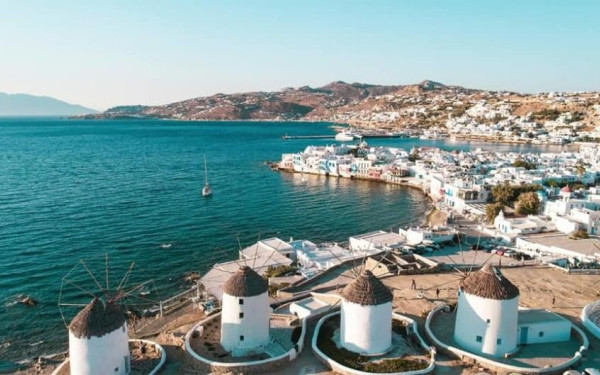 Μύκονος: Φοροδιαφυγή - μαμούθ με 200 πολυτελείς κατοικίες σε πλατφόρμα βραχυχρόνιας μίσθωσης