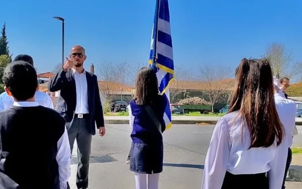 Ξάνθη: Μαθήτρια απέδωσε τον εθνικό ύμνο στη νοηματική (βίντεο)