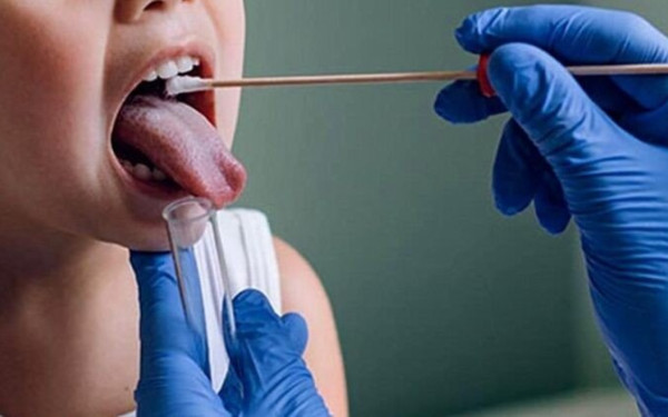 ΠΟΕΔΗΝ: Περισσότερα τεστ για στρεπτόκοκκο στα άρρωστα παιδιά - Πώς εξελίσσεται η υγεία των νοσούντων 