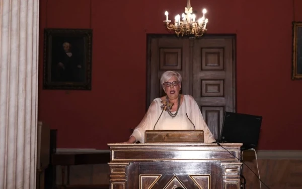 Βάνα Νικολαΐδου: Τηλεφώνημα συμπαράστασης Μητσοτάκη στην καθηγήτρια του ΕΚΠΑ (βίντεο)