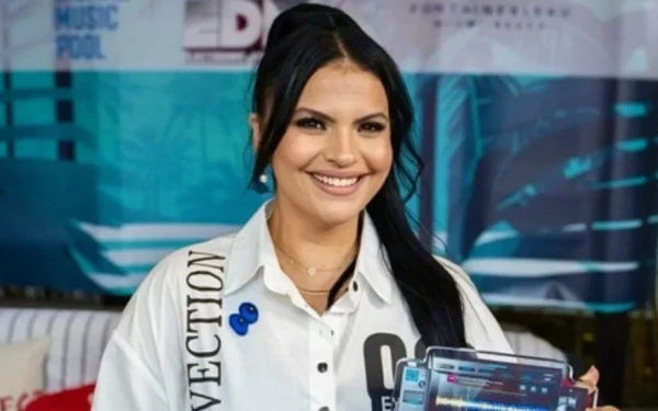 VASSY: Η Ελληνοαυστραλή σταρ έγινε η πρώτη γυναίκα που κέρδισε το βραβείο EDMA ICON