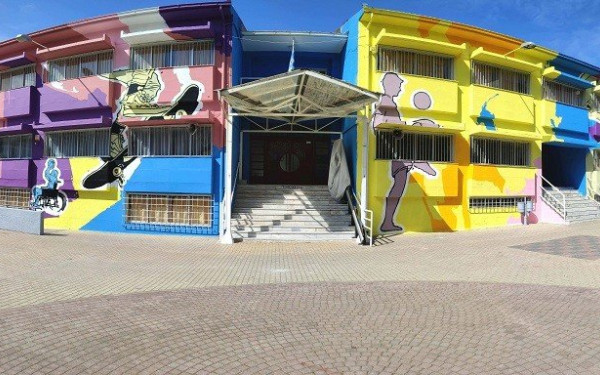 Θεσσαλονίκη: Ένα σχολείο κανονικό έργο τέχνης - Δείτε φωτογραφίες 