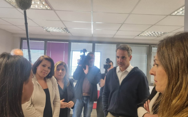 Μητσοτάκης από Θεσσαλονίκη: Ένα πολύ σημαντικό πρώτο βήμα, το να ζητήσουν βοήθεια τα θύματα κακοποίησης (βίντεο)