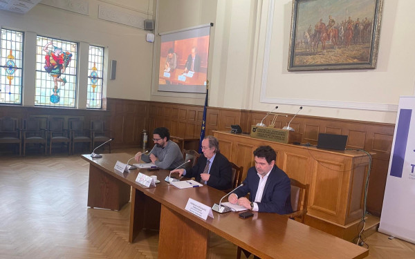 Θεσσαλονίκη: Γολγοθάς η ακρίβεια για τα νοικοκυριά - Τρία στα δέκα τρώνε από τα έτοιμα 