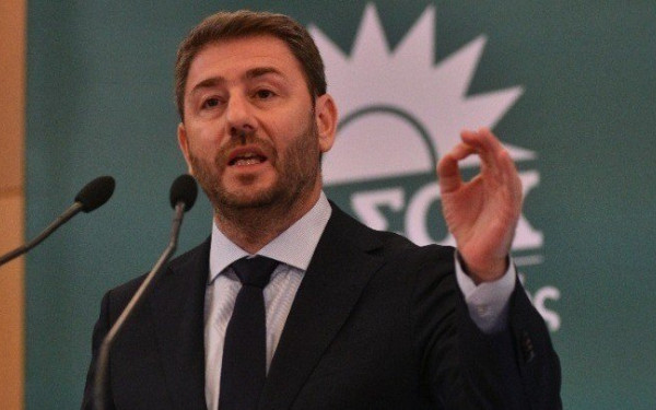 Ν. Ανδρουλάκης: «Δεν υπερασπίζομαι τα συμφέροντα 3.000 οικογενειών, όπως κάνει ο κ. Μητσοτάκης»