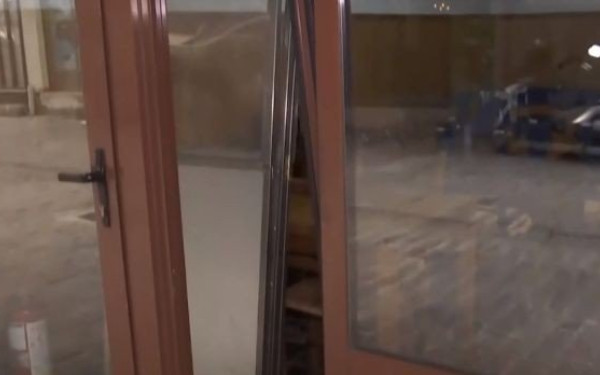 Διέρρηξαν γνωστό κατάστημα με τα ξακουστά μπακαλιαράκια στη Θεσσαλονίκη (βίντεο)