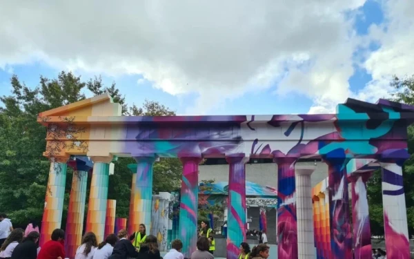 Αυστραλία: Μαθητές της Ελληνικής Κοινότητας στον Παρθενώνα της … Μελβούρνης (φωτ.)