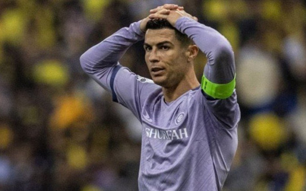 Χαμός στη Σαουδική Αραβία με τον Ρονάλντο - Ζητούν την απέλασή του λόγω άσεμνης χειρονομίας (βίντεο)