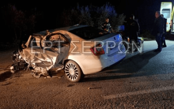 Σέρρες: Μετωπική σύγκρουση 2 Ι.Χ. - Τραυματίστηκε σοβαρά 1 επιβάτης