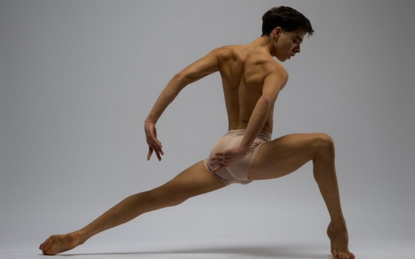 Παγκόσμια Ημέρα Χορού: Νικόλας Σωτηρίου, ο 17χρονος Έλληνας που εντυπωσιάζει στο εξωτερικό