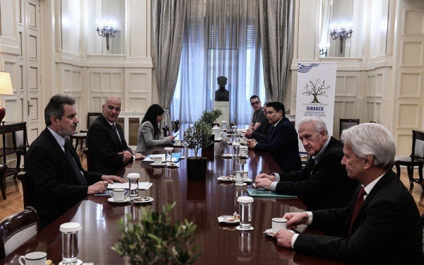 Ολοκληρώθηκε η ενημέρωση από τον Ν. Δένδια των εκπροσώπων των κομμάτων για το Σουδάν	