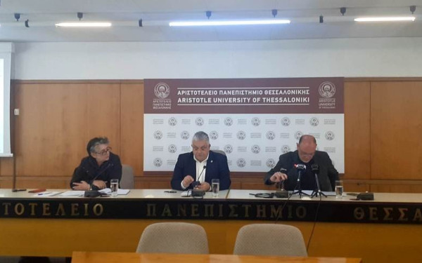 ΑΠΘ: Αποκλεισμένη η φοιτητική λέσχη από τους φοιτητές