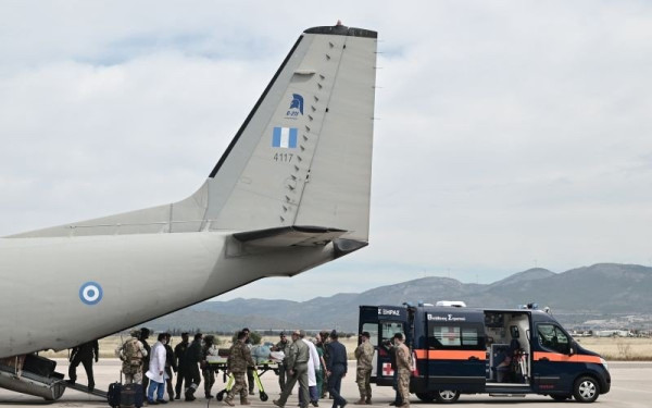 Συνεχίζεται η επιχείρηση απεγκλωβισμού των Ελλήνων από το Σουδάν