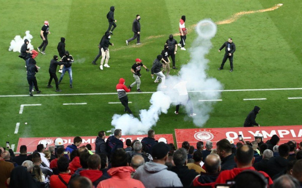 ΠΑΕ Ολυμπιακός: «ΕΠΟ και κυβέρνηση σκότωσαν το ποδόσφαιρο»