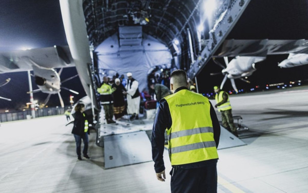 Σουδάν: Απεγκλωβίστηκαν επιπλέον 13 Έλληνες και μέλη των οικογενειών τους - Το απόγευμα φτάνει στην Τανάγρα το δεύτερο C-27