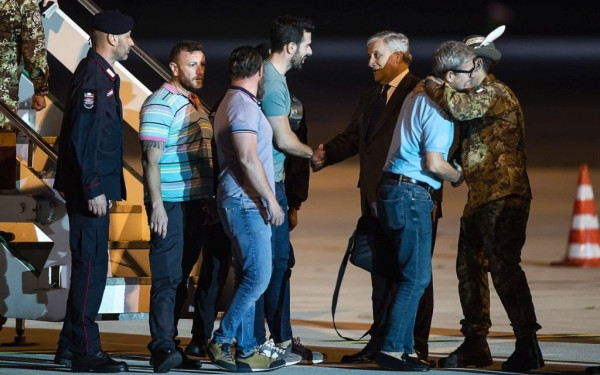 Προσγειώθηκε στη Ρώμη το πρώτο αεροσκάφος με Ιταλούς από το Σουδάν