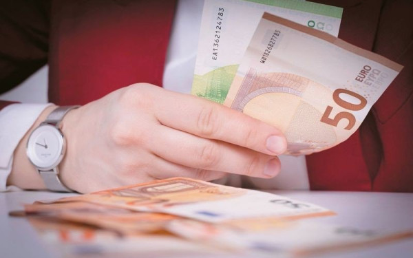 ΤτΕ: Μειώθηκαν οι καταθέσεις, αυξήθηκαν τα δάνεια τον Φεβρουάριο 2025 ΤτΕ: Μειώθηκαν οι καταθέσεις, αυξήθηκαν τα δάνεια τον Φεβρουάριο 2025