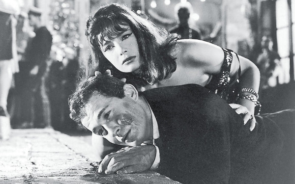 Μην το χάσετε - «Τα Κόκκινα Φανάρια» απόψε στην τηλεόραση (τρέιλερ)