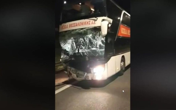 ΚΤΕΛ Θεσσαλονίκης για δυστύχημα στον Πλαταμώνα: Με μηδενική κατανάλωση αλκοόλ ο οδηγός του λεωφορείου