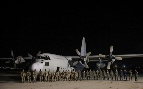 Επέστρεψαν στην Ελλάδα 39 πολίτες εγκλωβισμένοι στο Σουδάν - Συγχαρητήρια έδωσε ο Κ. Μητσοτάκης (φωτ.)