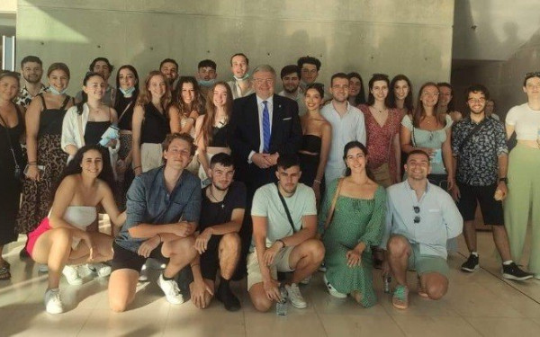 Γ. Χρυσουλάκης: Προγράμματα φιλοξενίας παιδιών και νέων ομογενών απ’ όλον τον κόσμο