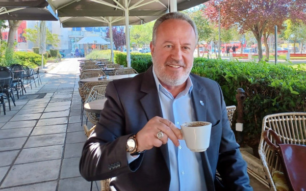 Πρωινός καφές με τον Γιάννη Πάιδα