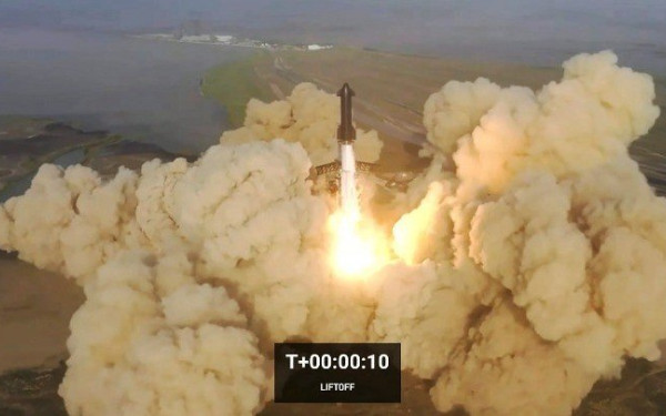 ΗΠΑ: Ο πύραυλος Starship του Έλον Μασκ εξερράγη στην πρώτη δοκιμαστική του πτήση (βίντεο)