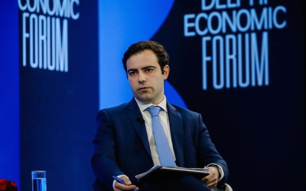 Ντεμπούτο για τον Σχοινά τζούνιορ…