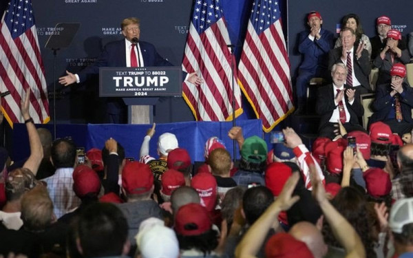 Ντόναλντ Τραμπ: «Θα ανακαταλάβουμε τον Λευκό Οίκο» - «Θα συντρίψουμε τον Τζο Μπάιντεν» το 2024