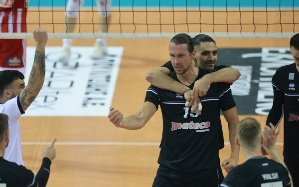 Βόλεϊ: Ο ΠΑΟΚ απάντησε στον Ολυμπιακό και πάει στον Πειραιά για μπρέικ τίτλου (βίντεο)