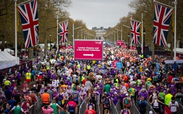 Μαραθώνιος Λονδίνου: Δρομέας πέθανε μετά τον αγώνα καθώς επέστρεφε σπίτι του