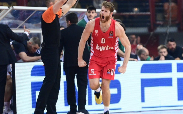 Μπάσκετ: Ο Τόμας Ουόκαπ πολιτογραφείται Έλληνας και τίθεται στη διάθεση της Εθνικής (βίντεο)