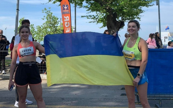 Το μήνυμα δύο αθλητριών από την Ουκρανία στο μαραθώνιο