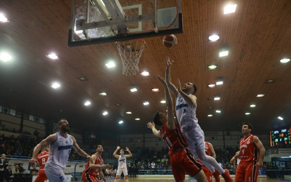 Μπάσκετ: Ξύπνησε στο δεύτερο ημίχρονο ο Ηρακλής και έμεινε ζωντανός (βίντεο)