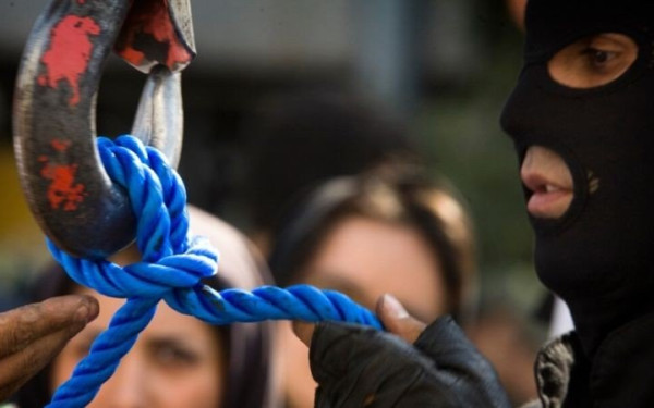 Ιράν: Δύο άνθρωποι απαγχονίσθηκαν για βλασφημία