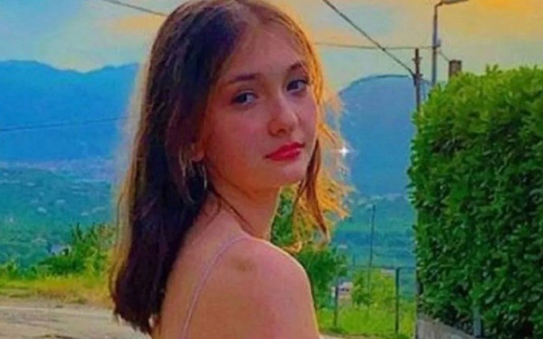 Τραγωδία στην Ιταλία: Νεκρή 16χρονη από ηλεκτροπληξία - Μιλούσε στο τηλέφωνο ενώ έκανε μπάνιο