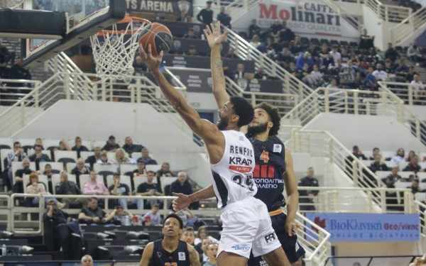 Μπάσκετ: Ο ΠΑΟΚ απέκλεισε τον Προμηθέα Πατρών και πέρασε στην τετράδα (βίντεο)