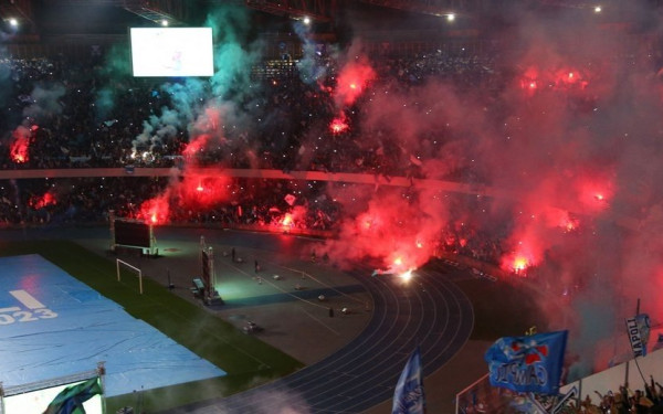 Στις φλόγες η πόλη της Νάπολι: Εντυπωσιακά πανοραμικά βίντεο τη στιγμή της κατάκτησης του πρωταθλήματος