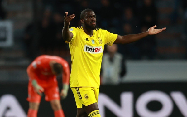 Οργή του Άρη για τη διαιτησία του ντέρμπι 