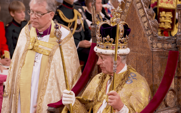 Λονδίνο: Στέφθηκε βασιλιάς ο Κάρολος Γ' (βίντεο)