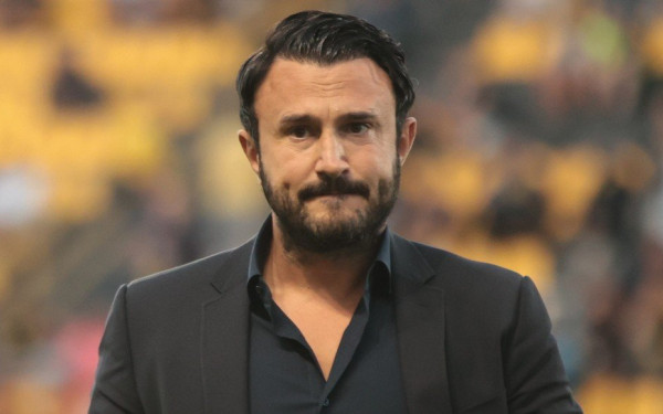 Συνθήματα στο σπίτι του Θόδωρου Καρυπίδη στη Γλυφάδα - Απειλή διερευνά η ΓΑΔΑ