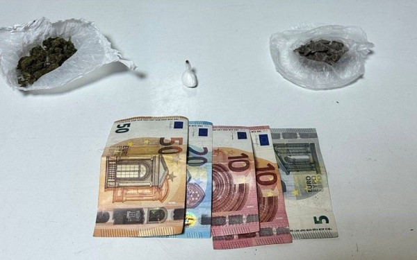 Χειροπέδες σε άνδρα που τον τσάκωσαν με κοκαΐνη, χασίς και ηρωίνη (φωτ.)