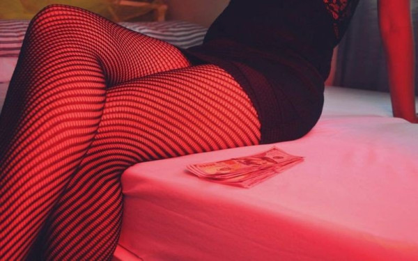 Έλεγχοι της αστυνομίας σε οίκους ανοχής – Έγιναν 15 συλλήψεις