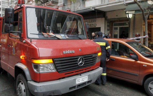 Θεσσαλονίκη: Φωτιά σε σπίτι στην Άνω Τούμπα - Σε εξέλιξη επιχείρηση της πυροσβεστικής