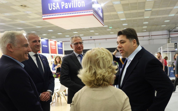 Θεσσαλονίκη-ΔΕΒΘ: Στο περίπτερο της τιμώμενης Αμερικανικής Λογοτεχνίας ο Γ. Τσούνης