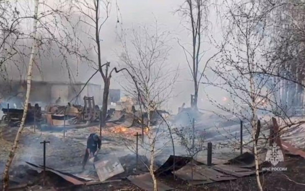 Τουλάχιστον 21 νεκροί από τις δασικές πυρκαγιές στα Ουράλια Όρη στη Ρωσία