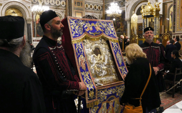 Έως τις 17 Μαΐου η εικόνα της Παναγίας «Άξιον Εστί» στη Μητρόπολη Αθηνών 