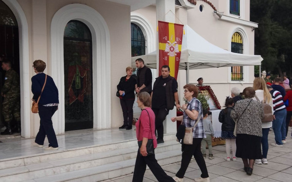 Θεσσαλονίκη: Περιφορά εικόνας των Αγίων Κωνσταντίνου και Ελένης (βίντεο)